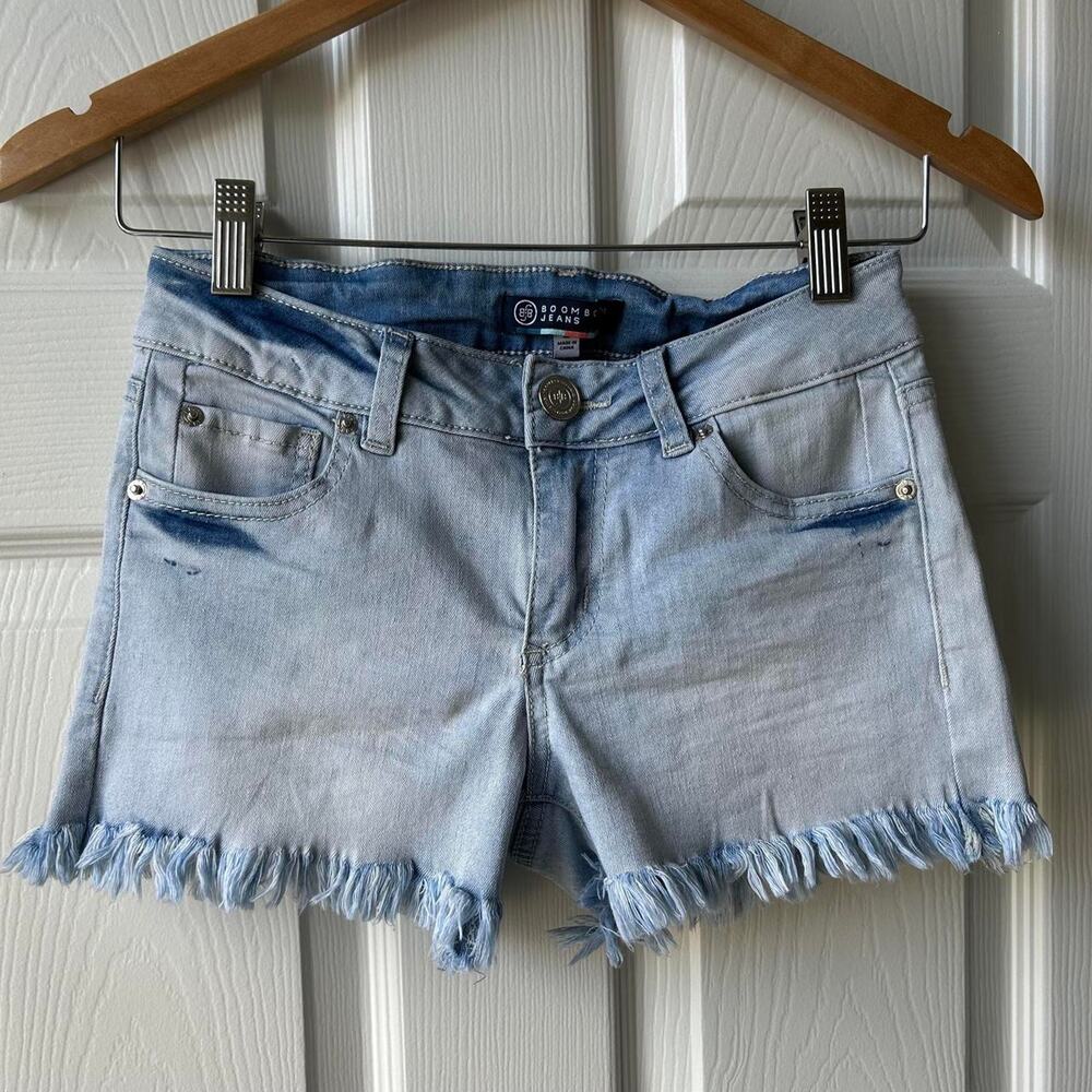 Boom Boom Jeans frayed hem shorts in size 3